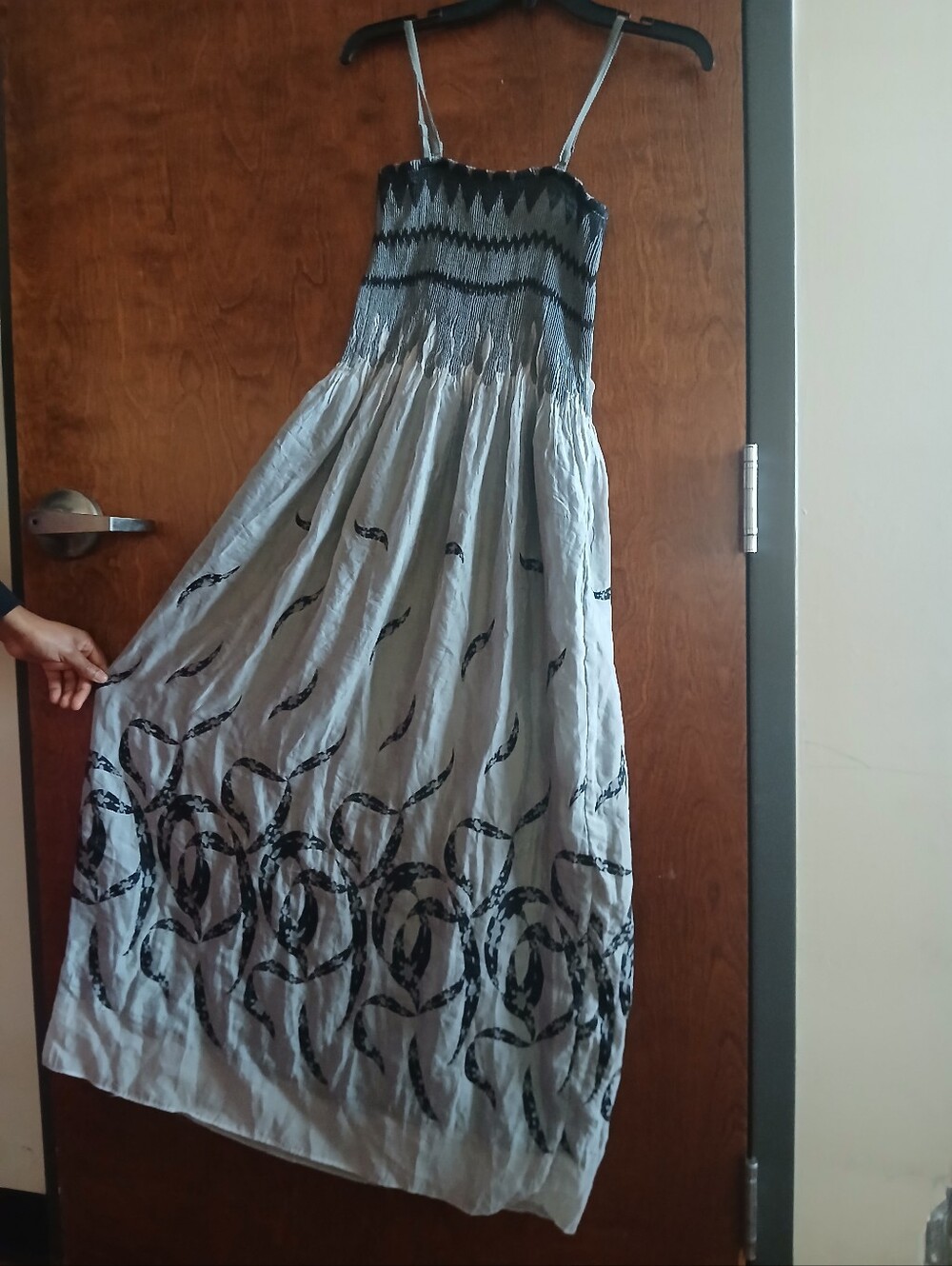 LAPIS shimmer grey & black maxi dress